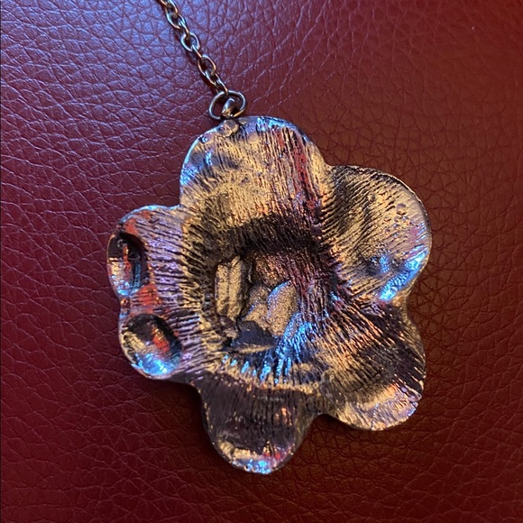 Game of Thrones Tyrell Rose Necklace Replica  20” - Picture 4 of 4